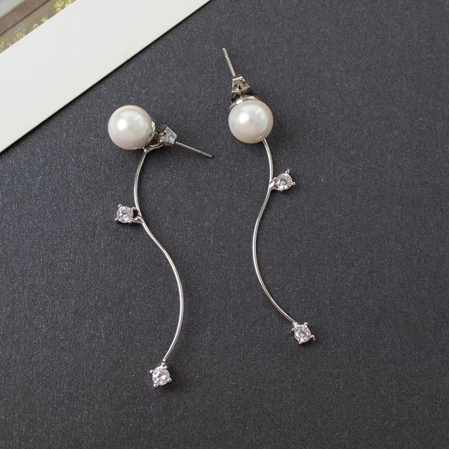 Alloy (Various Pearl Designs) Ear / Dangle Cuff Rhinestone Earring Faux