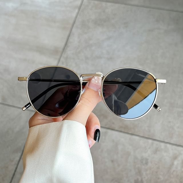 Sunglasses Round Metal Frame