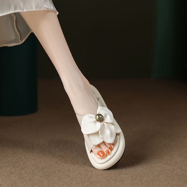 Accent Flower Sandals Slide