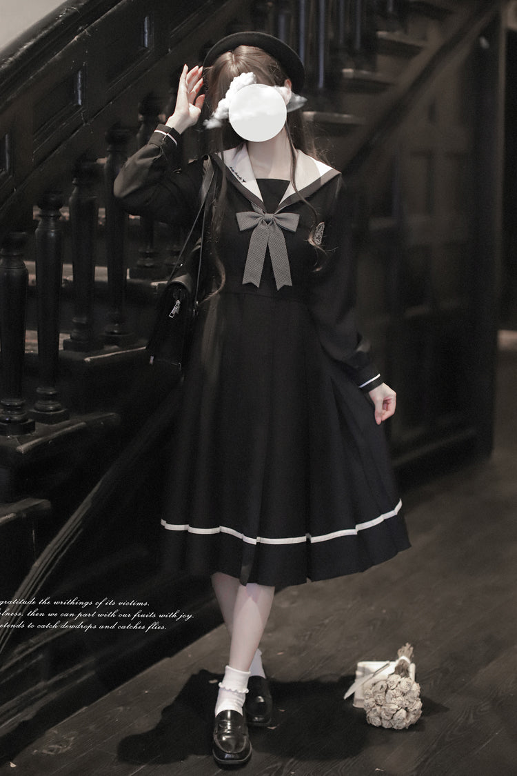 Sweet Lolita Dress with Navy Collar and Bowknot, College Style