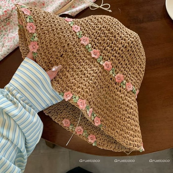 Floral Embroidered Straw Sun Hat - Khaki / One Size