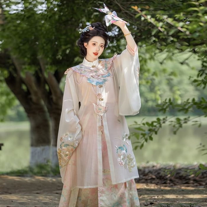 Flower Embroidered Hanfu Set - Pink / S