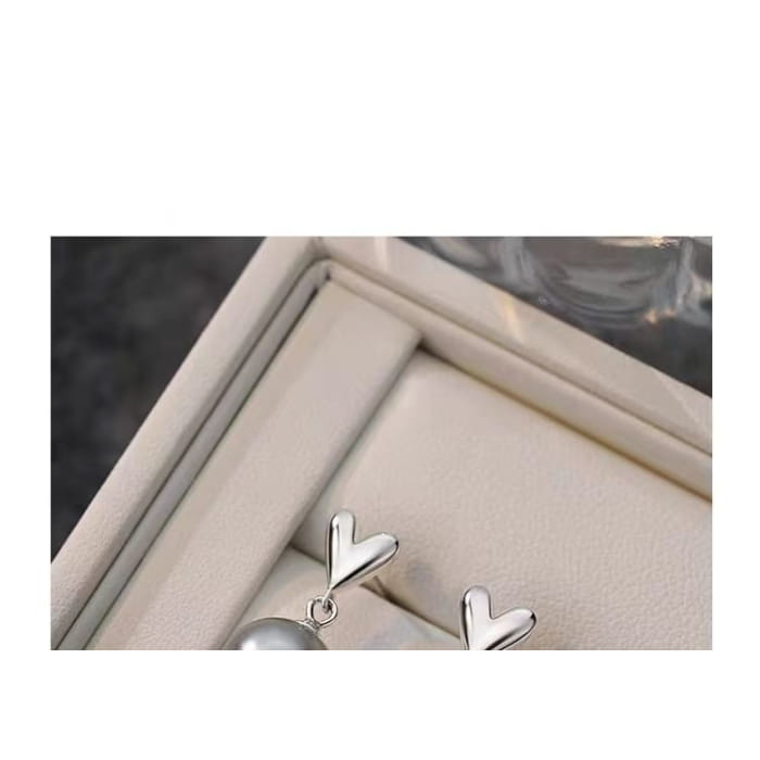 Heart Faux Pearl Drop Earring