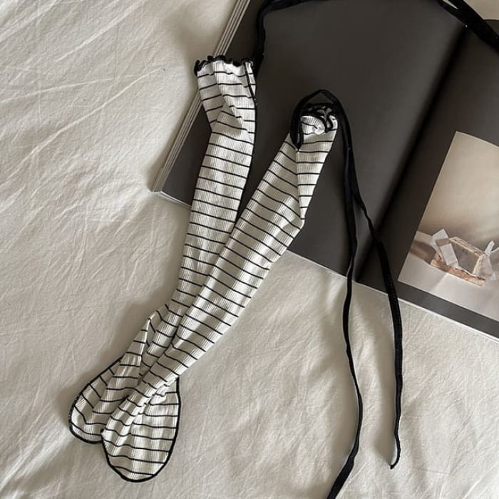 Striped Lace - White / One Size