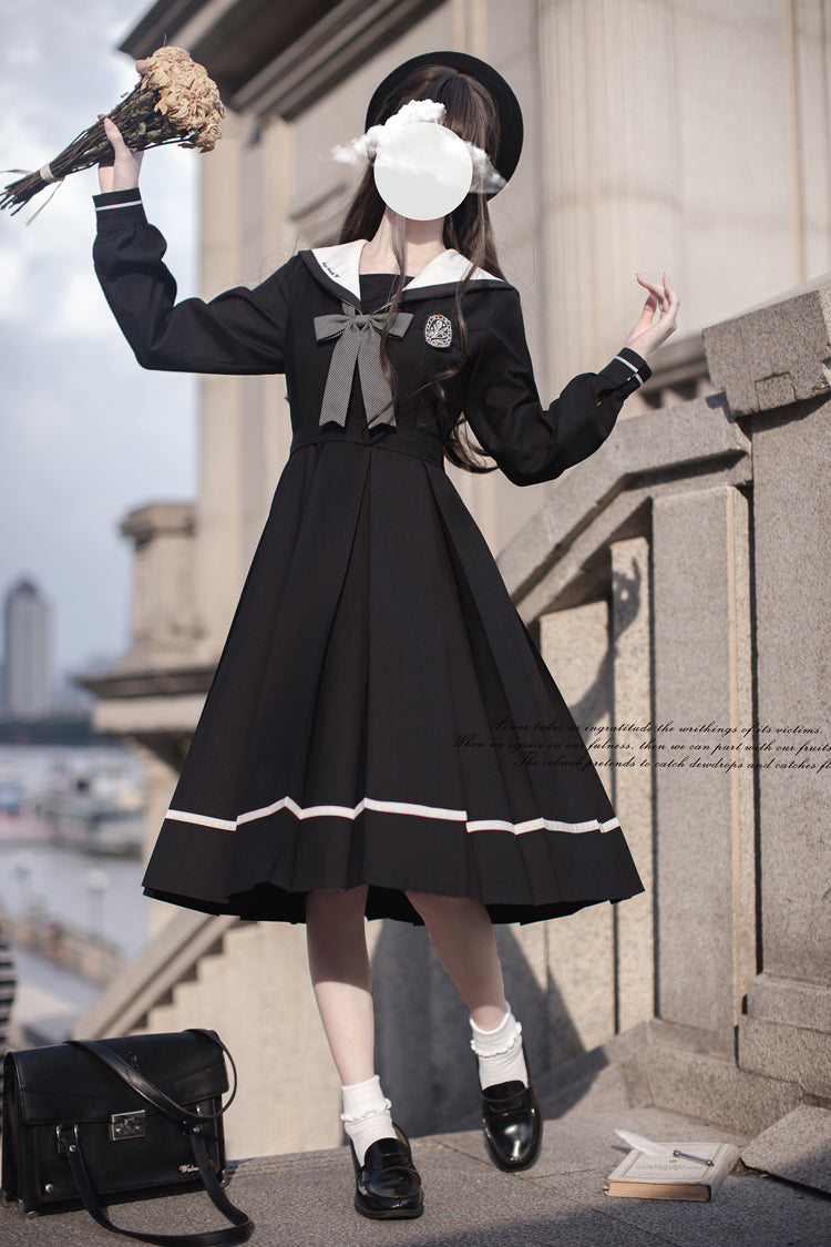 Sweet Lolita Dress with Navy Collar and Bowknot, College Style