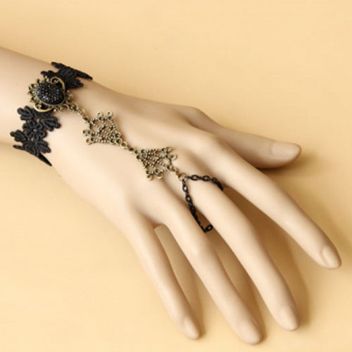 Retro Romantic Lace Gothic Wristlet in Black