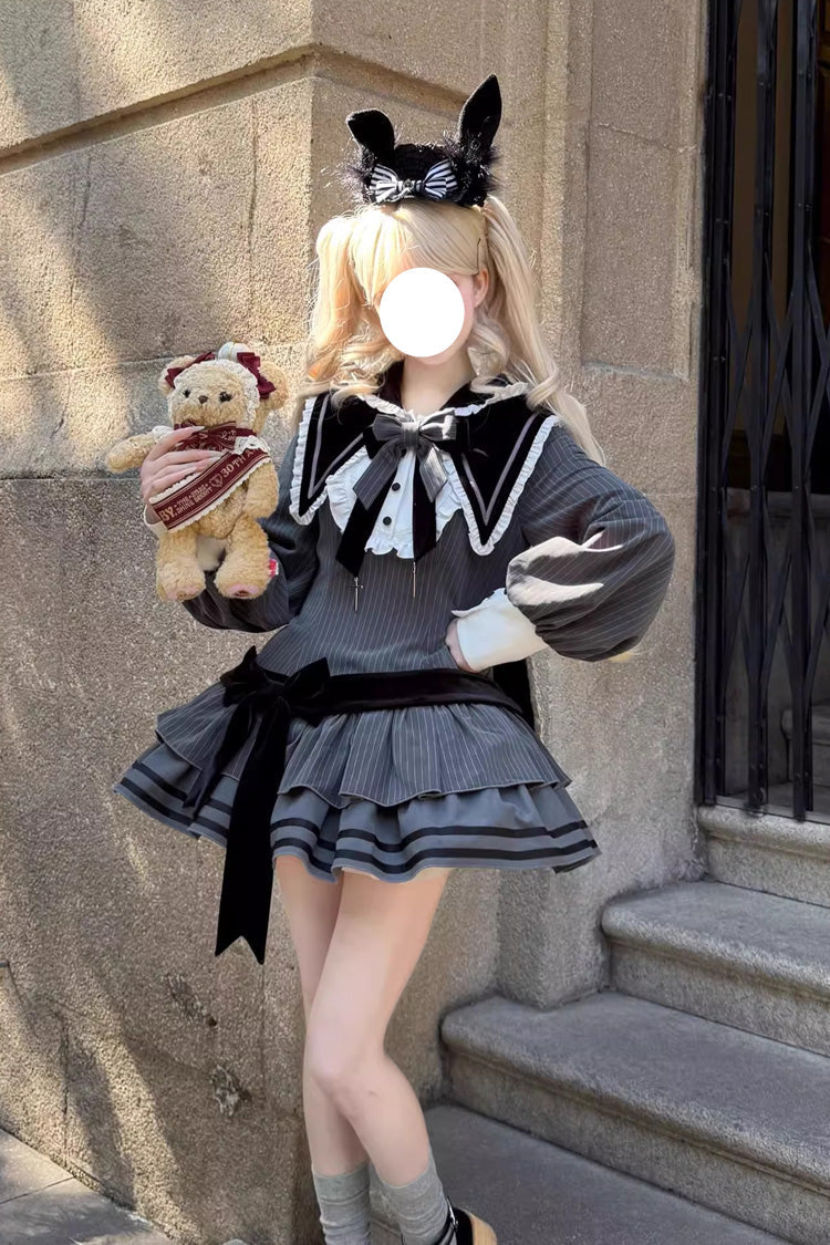 Navy Collar Long-Sleeved Printed Ruffled Bow Gothic Lolita Dress