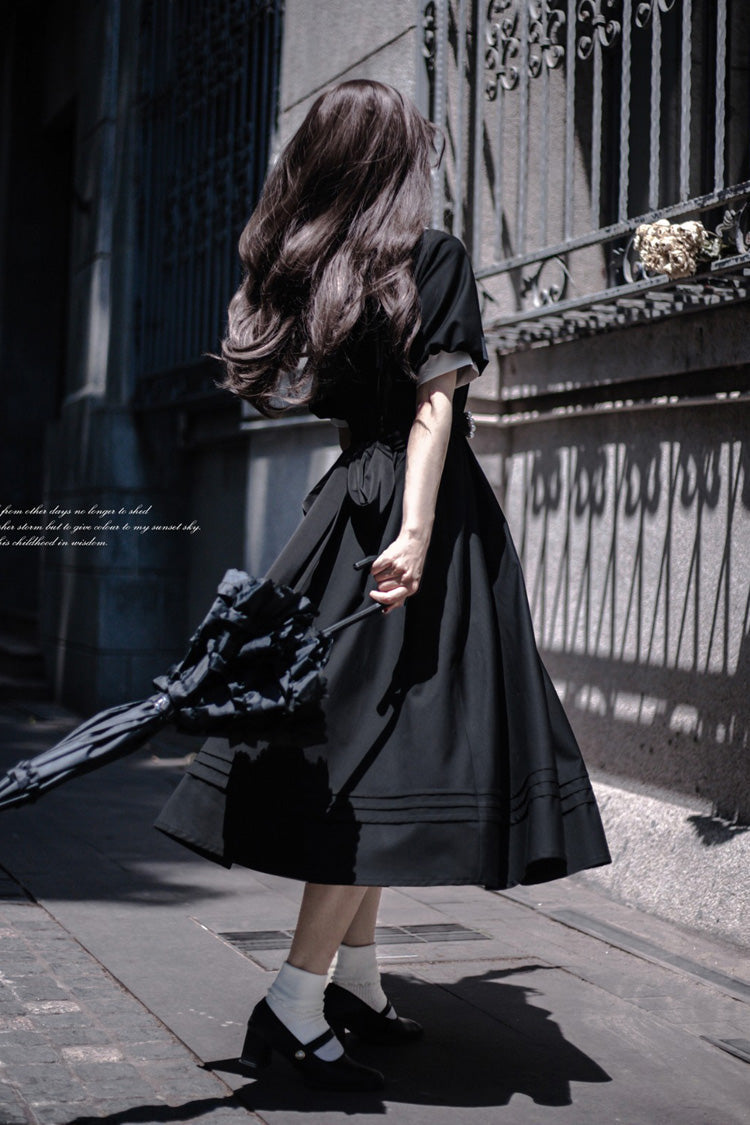 Black Random Thoughts Square Collar Classic Vintage Gown