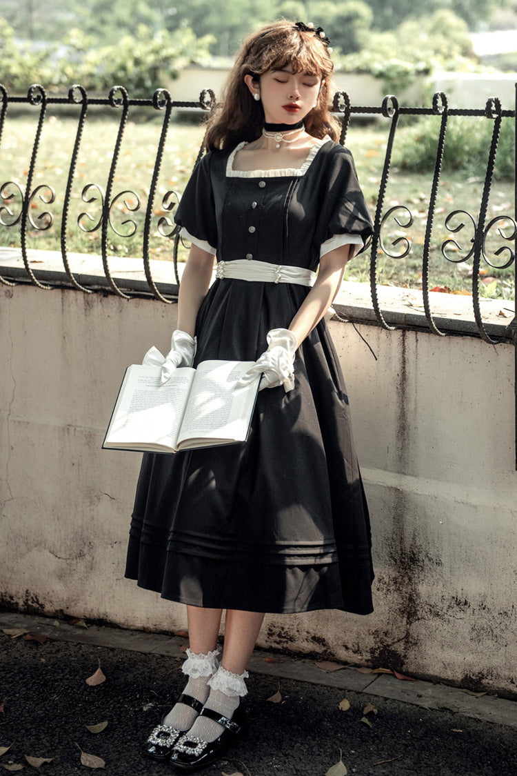 Black Random Thoughts Square Collar Classic Vintage Gown