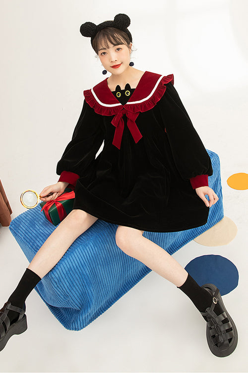 Noir Velvet Cat-Eye Neck Sweet Lolita Dress with Long Sleeves