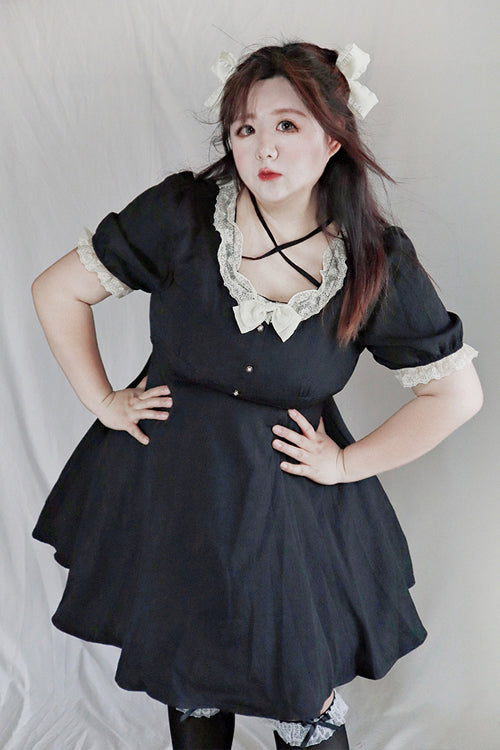 Sweet Lolita Plus-Size Black Lace Round-Collar Short-Sleeve High-Waist Dress