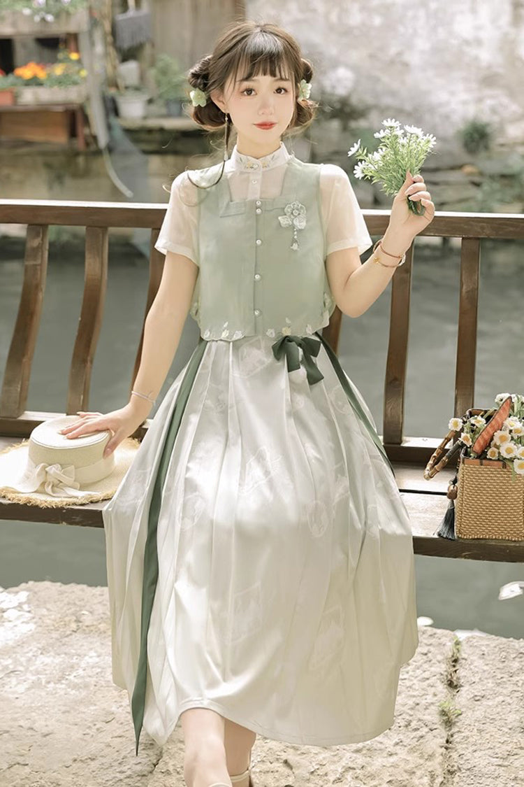 Emerald Embroidered Pearl-Button Sweet Hanfu Ensemble with Peter Pan Collar