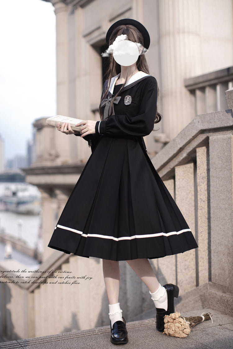 Sweet Lolita Dress with Navy Collar and Bowknot, College Style