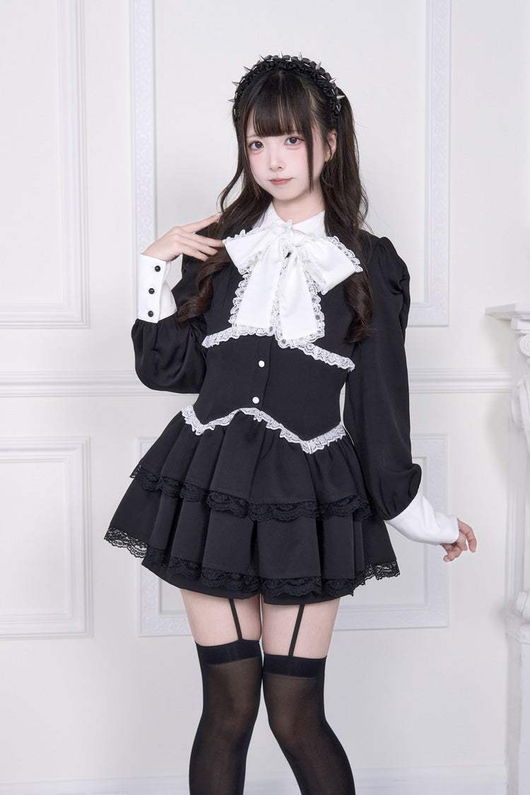 Layered Bow Tie Jirai Kei Outfit with Shorts
