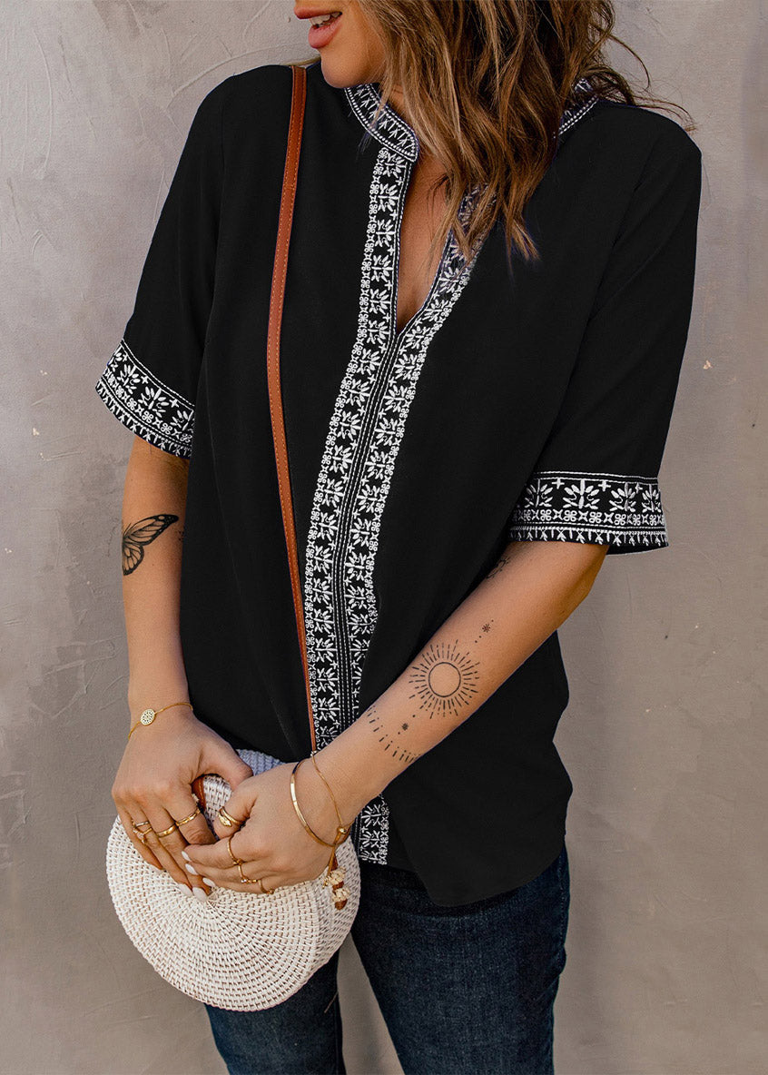 Sleeve Patchwork Black Neck Short V Top Boutique
