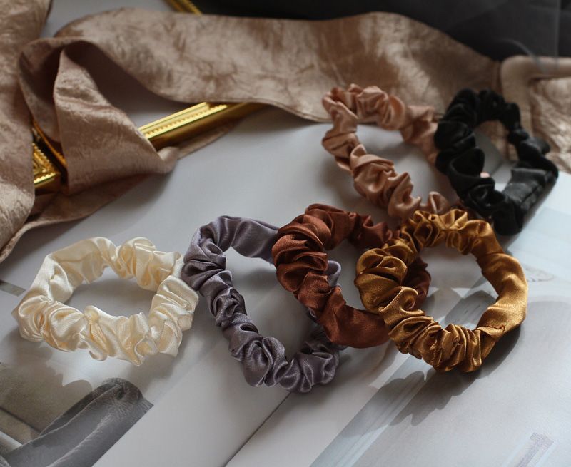 6: Set of Scrunchies Silky