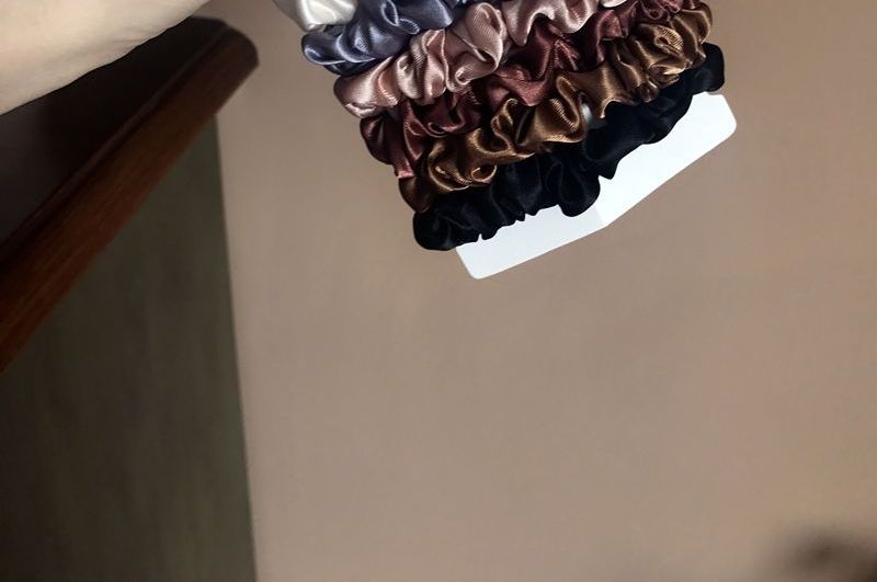 6: Set of Scrunchies Silky