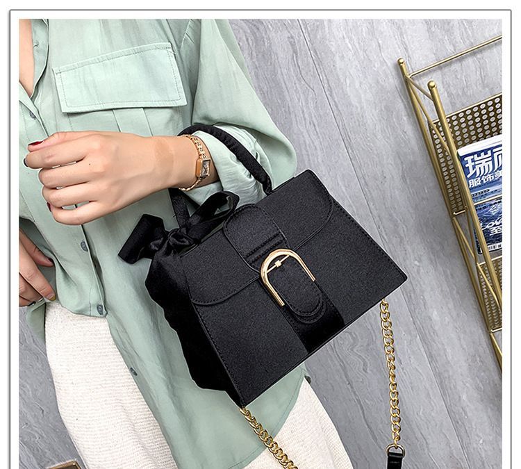 Chain Crossbody Bag Flap