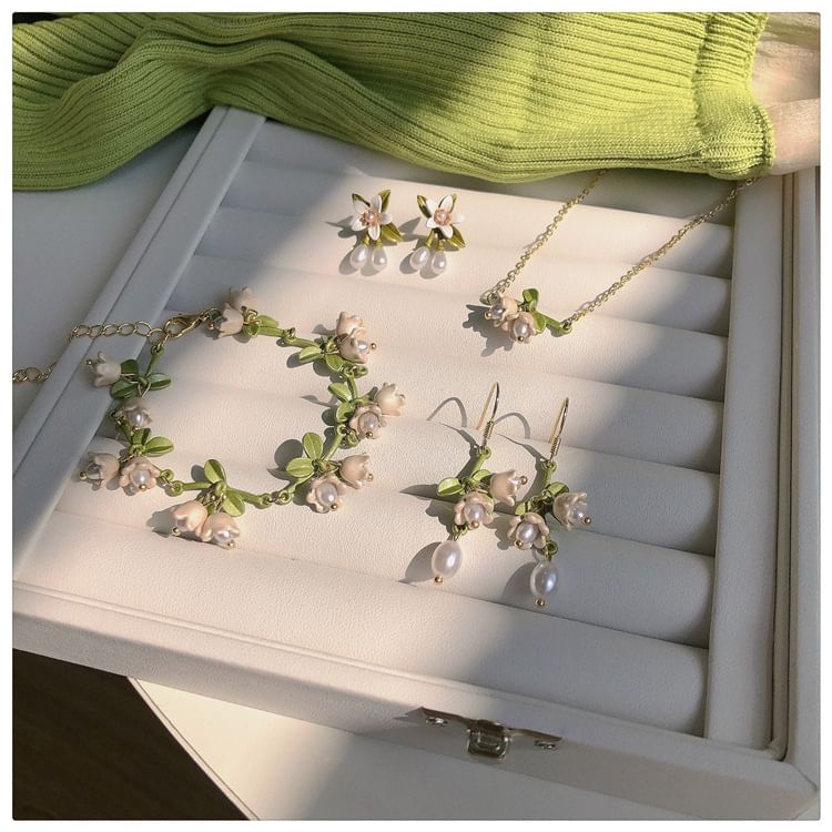 Necklace Flower Bracelet Stud / Earring Hook Pearl Faux