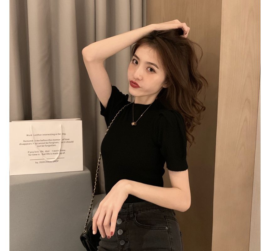 Top Short-Sleeve Crop Knit