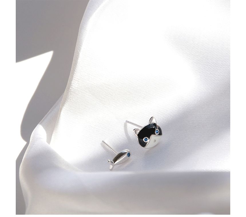 Earring Stud Fish Cat Asymmetrical