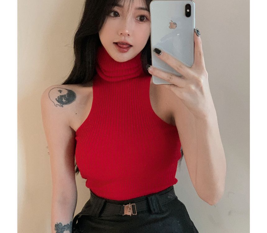 Plain Turtleneck Top Sleeveless