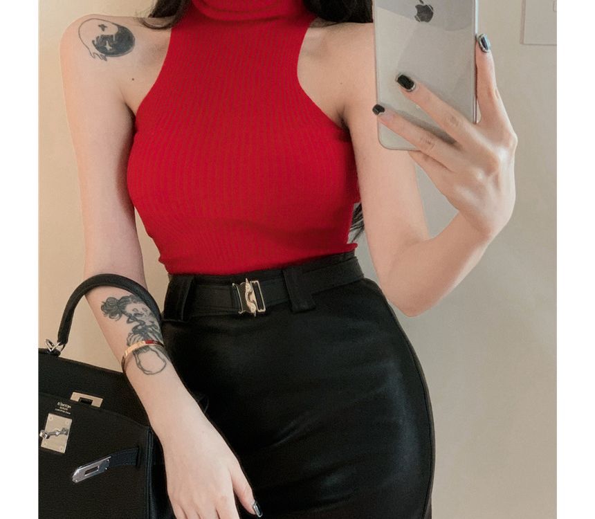 Plain Turtleneck Top Sleeveless