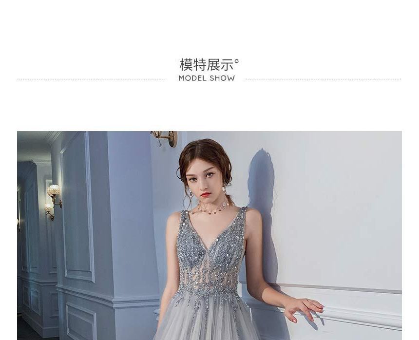 Evening Gown A-Line Glitter V-Neck