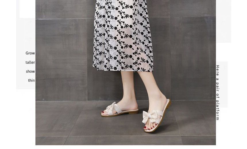 Accent Sandals Slide Bow