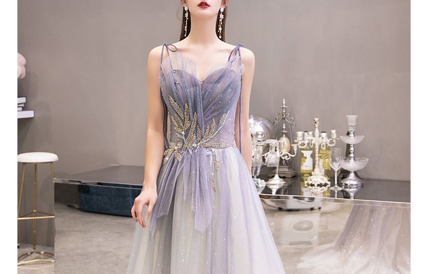 Gradient Mesh Sweetheart Strap Spaghetti Rhinestone Evening Gown Neckline A-Line