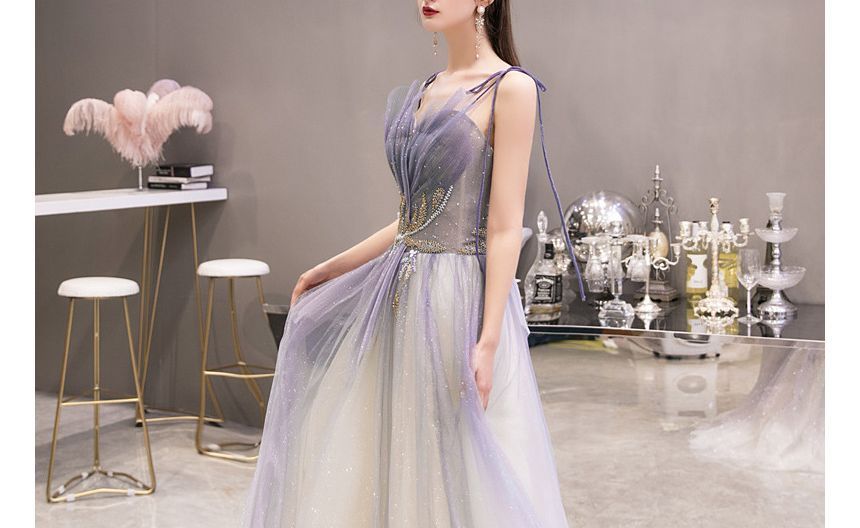 Gradient Mesh Sweetheart Strap Spaghetti Rhinestone Evening Gown Neckline A-Line
