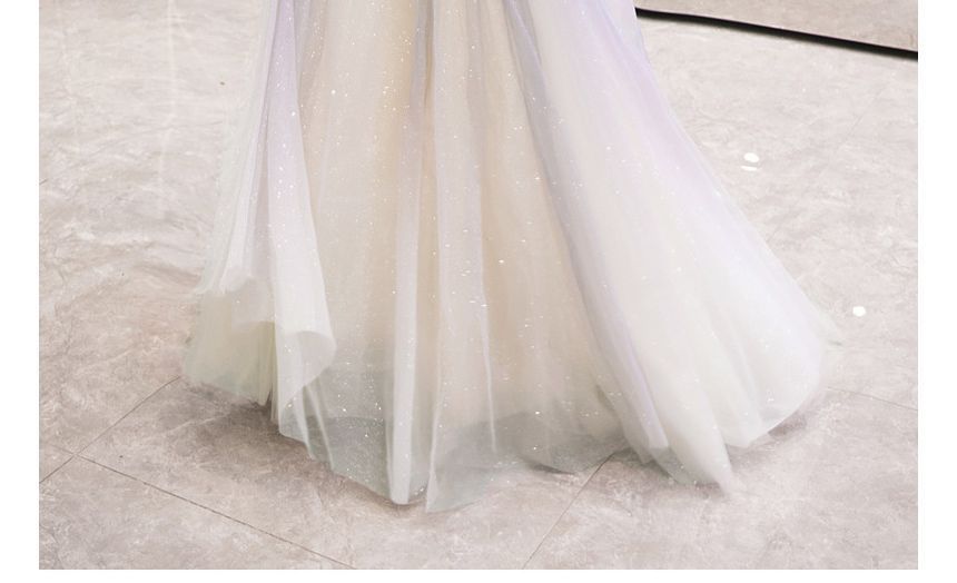 Gradient Mesh Sweetheart Strap Spaghetti Rhinestone Evening Gown Neckline A-Line