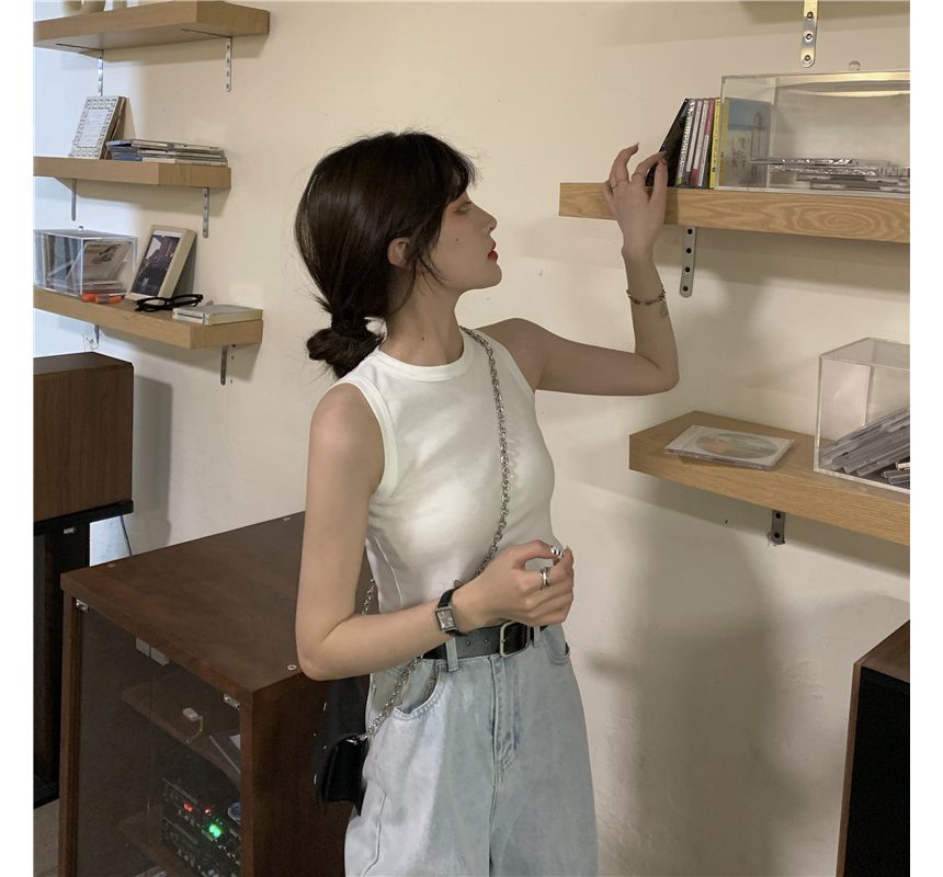 Top Crop Round Plain Tank Neck