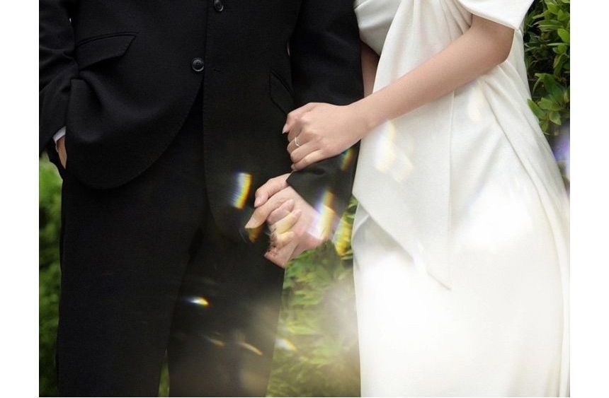 Mermaid Strapless Gown Plain Wedding Bow