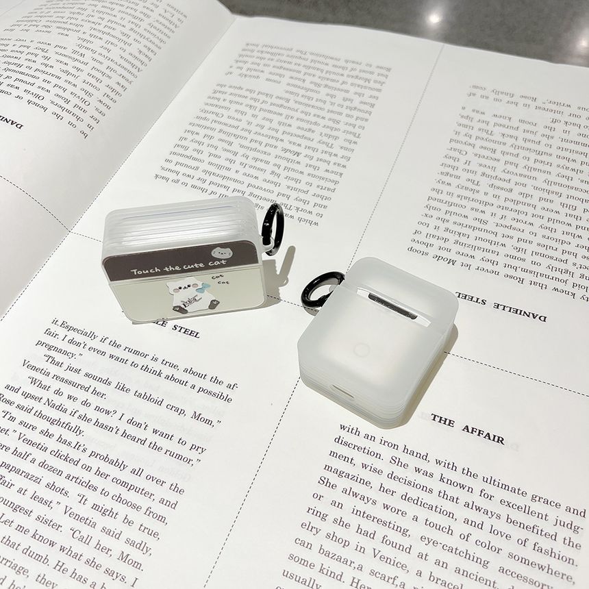 AirPods Cat Case Skin Earphone / Pro