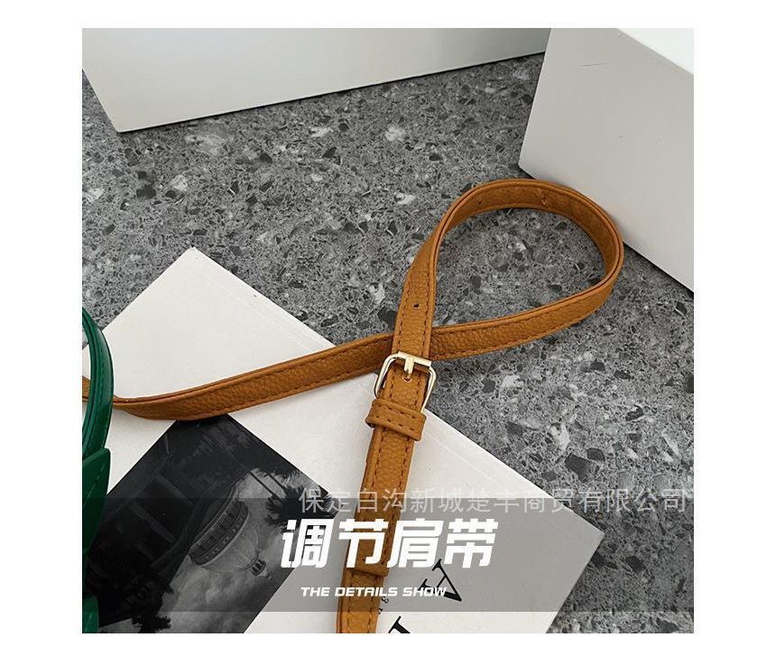 Box Pineapple Shaped Crossbody Bag