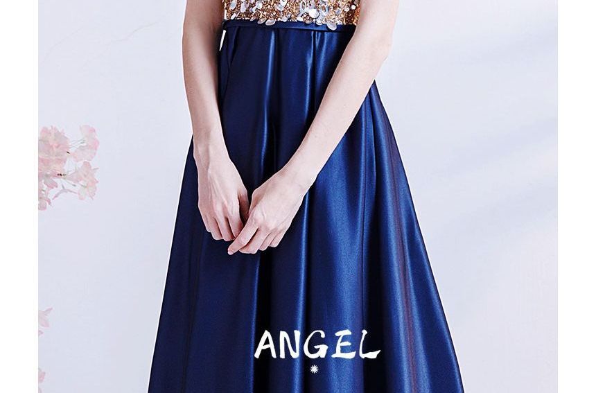 A-Line Sequin Mesh Gown Neck Short-Sleeve Crew Evening