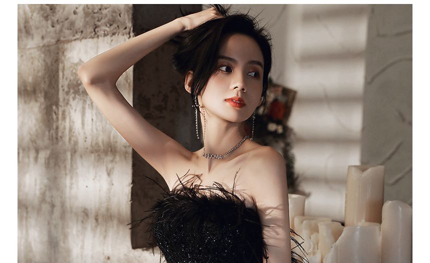 Fluffy Gown Trim A-Line Strapless Sequined Evening