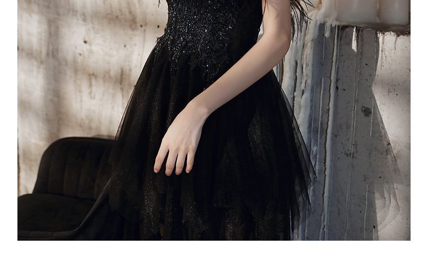 Fluffy Gown Trim A-Line Strapless Sequined Evening