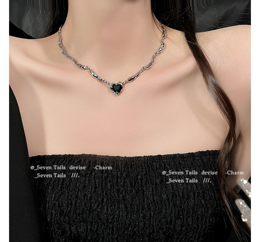 Pendant Alloy Heart Choker
