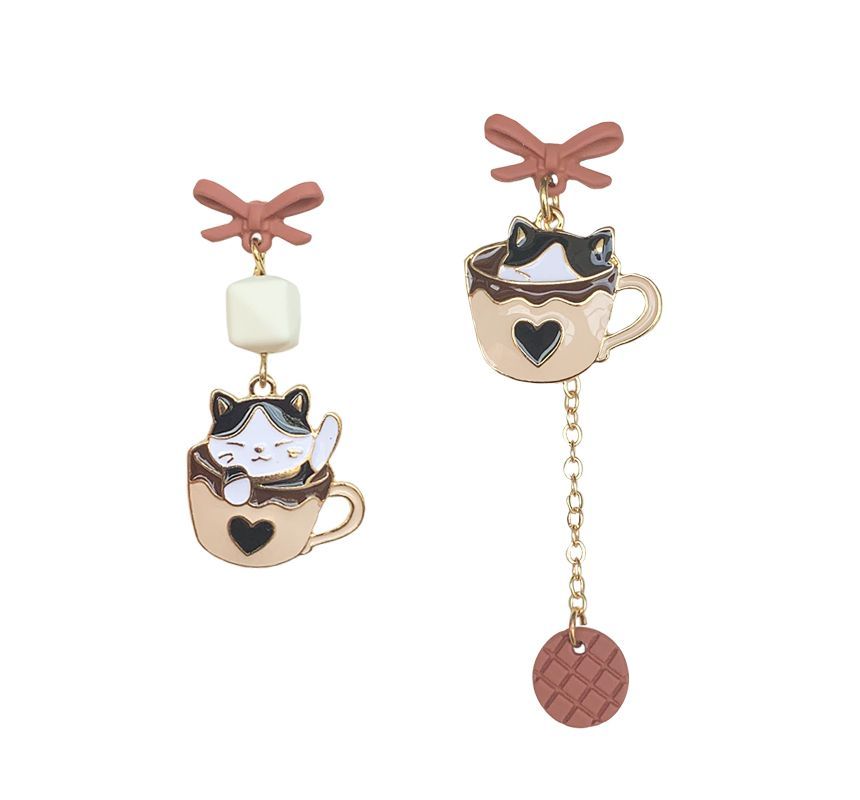 Drop Cat Asymmetrical / Earring Clip-On