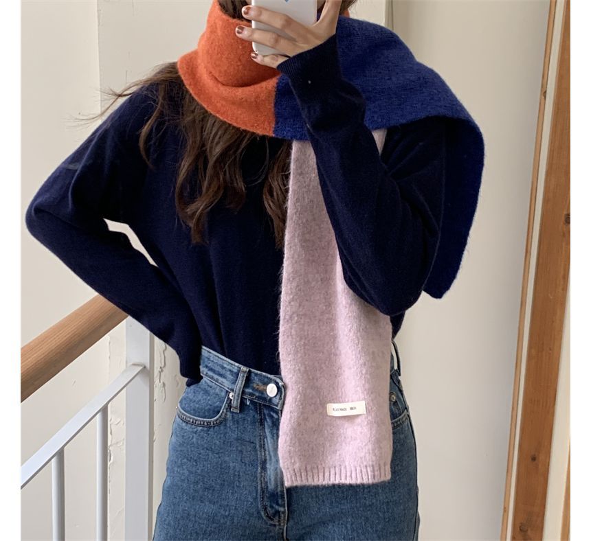 Lettering Block Scarf Applique Knit Color