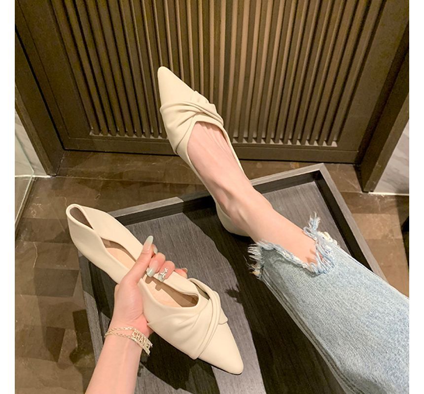 Knotted Pointed-Toe Flats