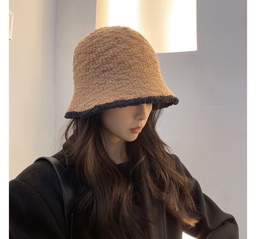 Faux Trim Contrast Shearling Bucket Hat