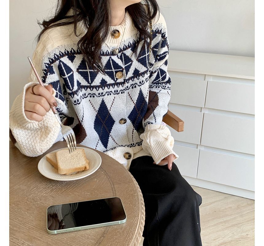 Loose-Fit Pattern Cardigan