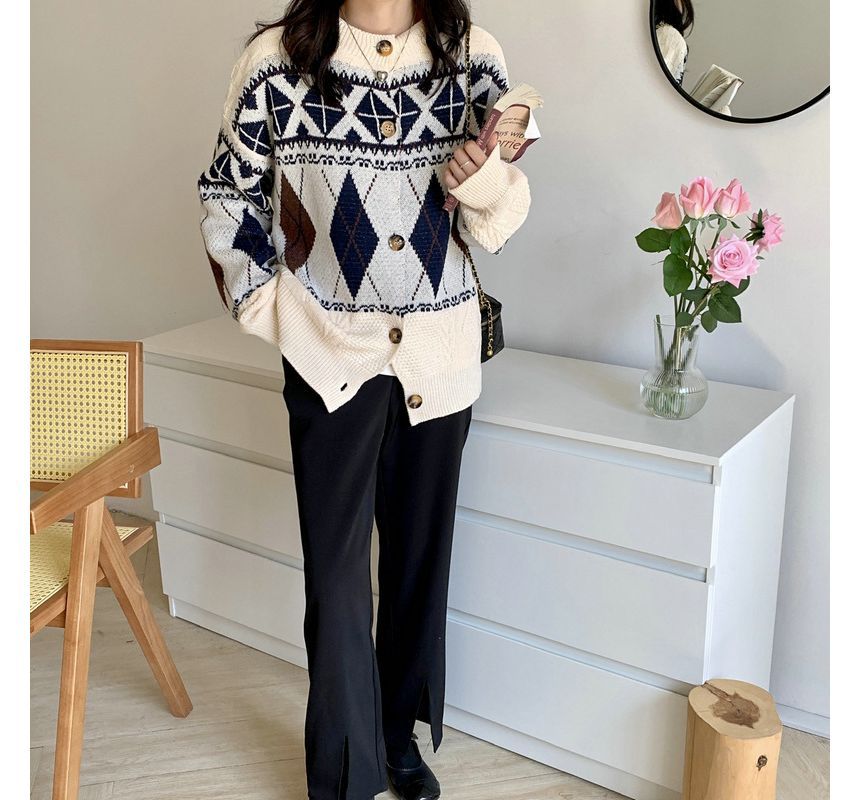 Loose-Fit Pattern Cardigan