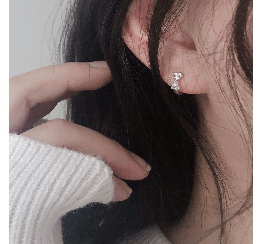 Rhinestone Bow Cuff Ear