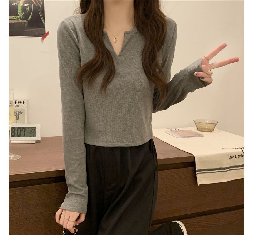 Plain Neck Long-Sleeve Notch T-Shirt