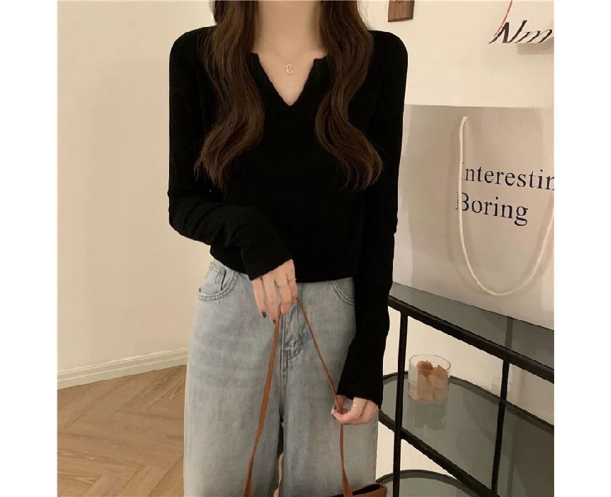 Plain Neck Long-Sleeve Notch T-Shirt