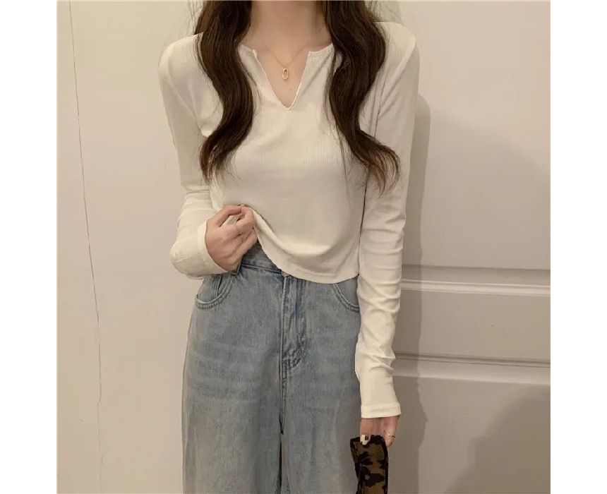 Plain Neck Long-Sleeve Notch T-Shirt